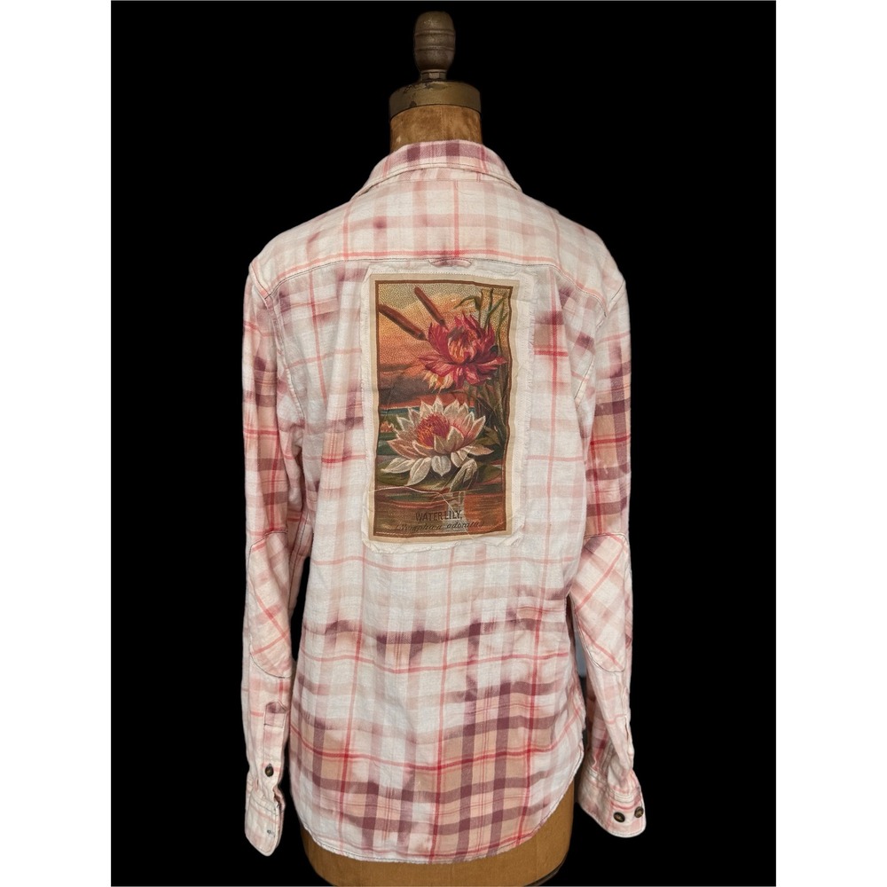 Water Lily Art Flannel Shirt | One-of-One Botanical‎ Patch | M